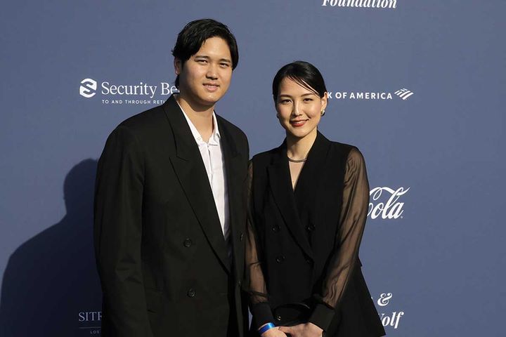 ドジャースの大谷翔平と妻・真美子さん（C）Getty Images