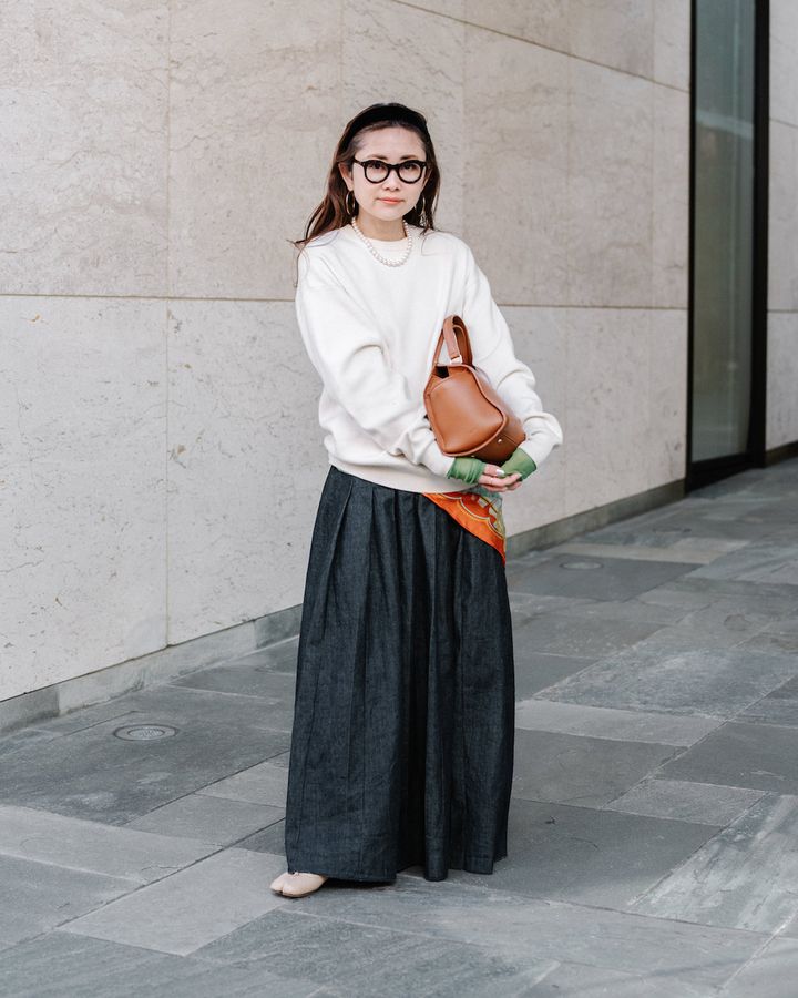 “春スカート”のお手本コーデ5選。レディとボーイッシュのMIXテクがお洒落！【TOKYO SNAP】