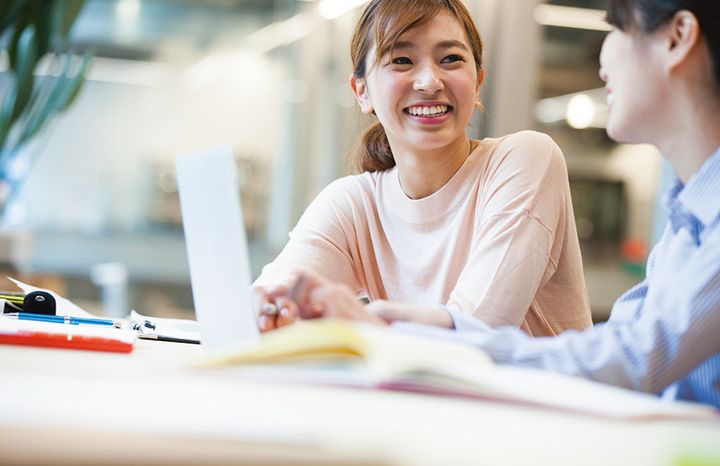 オンライン大学の先駆け。ユニークで心惹かれる学問の世界へ。