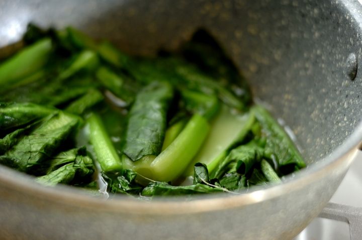 小松菜の卵とじ煮の作り方1