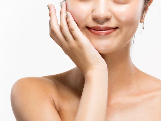 女性のフェイスライン