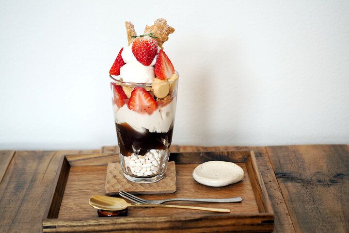 京都駅からひと足のばして♪ ほっこり和風パフェやおいしい＆かわいい土産に心踊る／福知山「お土産と喫茶 足立」