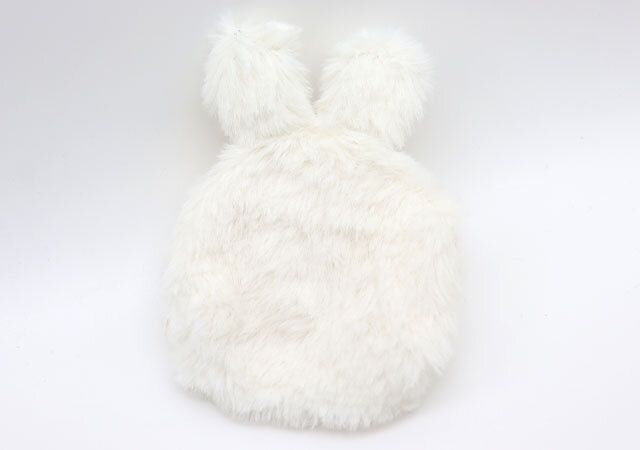 ダイソーのバッグチャームポーチ（ウサギ型）10