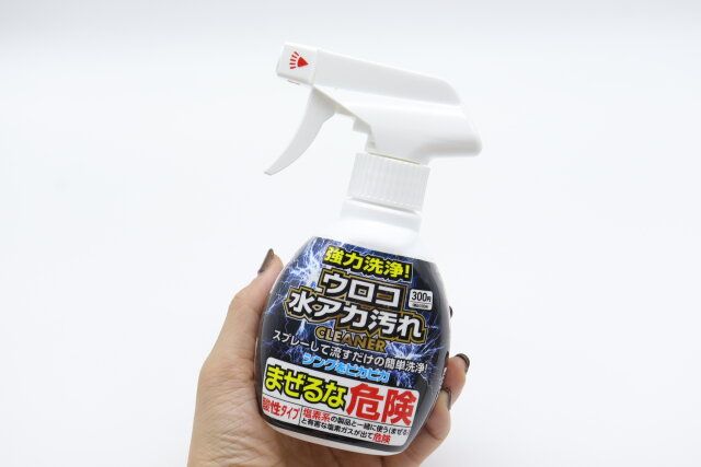 ダイソー 強力洗浄！ウロコ水アカ汚れクリーナー