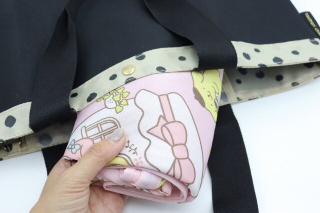 ダイソー 冷感お昼寝ケット 持ち運び