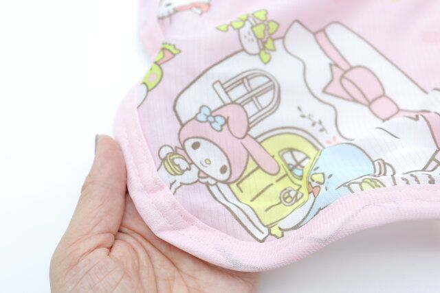 ダイソー 冷感お昼寝ケット 表面 素材感