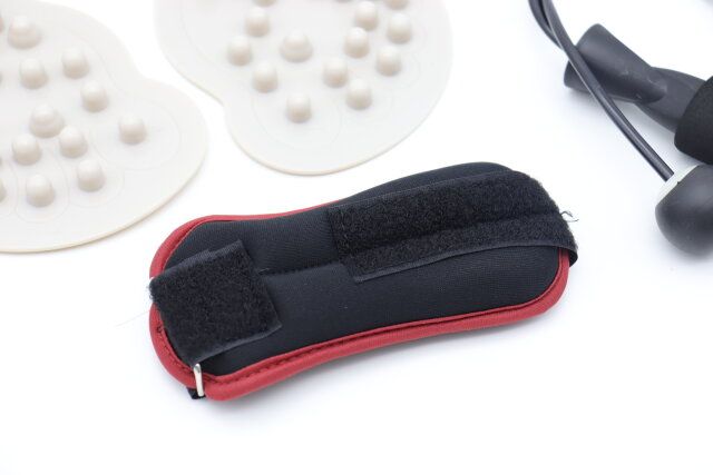 ダイソーの手・足首兼用ウエイトは筋トレサポートに取り入れやすい