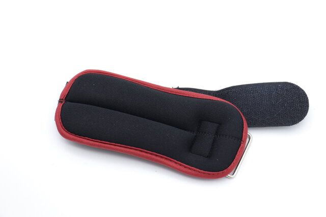 ダイソーの手・足首兼用ウエイト