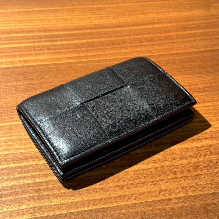 〈BOTTEGA VENETA〉のカードケース
