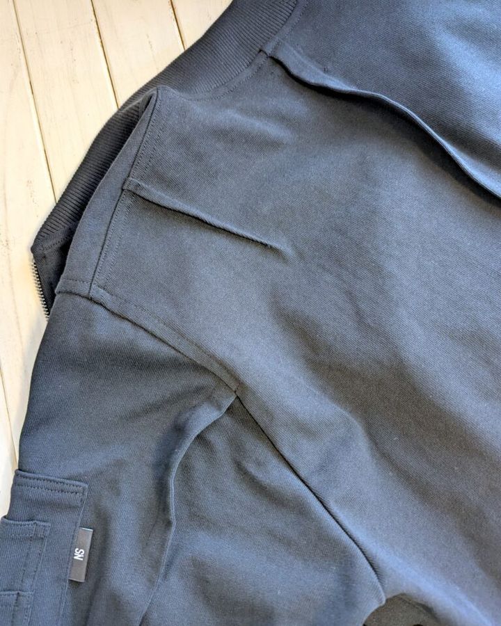 「GU」「UG」（UNDERCOVER/高橋盾） ルブブルゾン（メンズ）