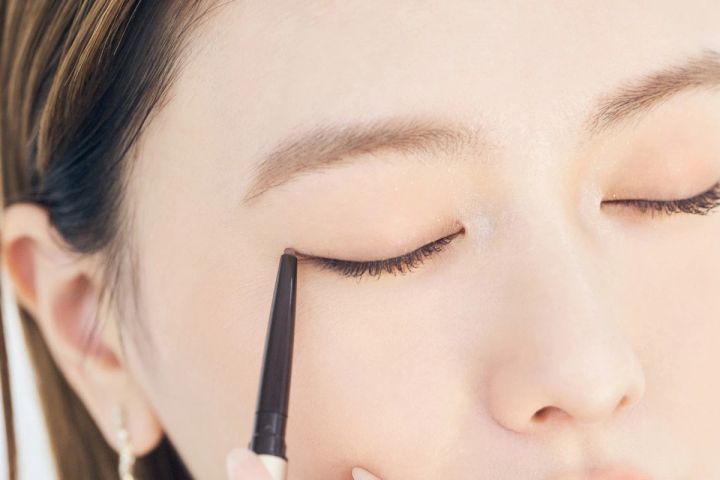 北原 果さんが手掛けた、大人の「甜妹メイク」のアイメイク