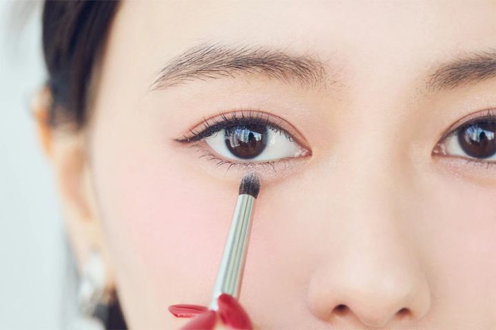 北原 果さんが手掛けたヨジャドルメイクのアイメイク やり方