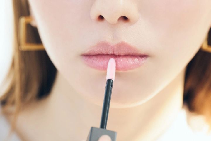 北原 果さんが手掛けた「白湯メイク」のリップメイク