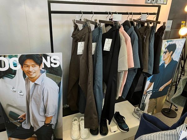 ワークマンの注目アイテム！コスパ最強のレインウェアが優秀すぎる…！