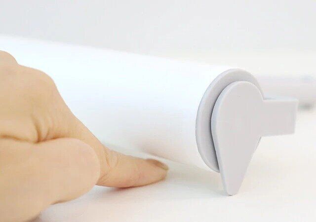 カバーがいらない粘着テープクリーナー 浮く