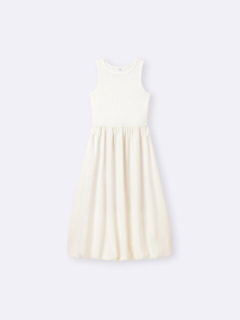 GUのバブルヘムワンピース