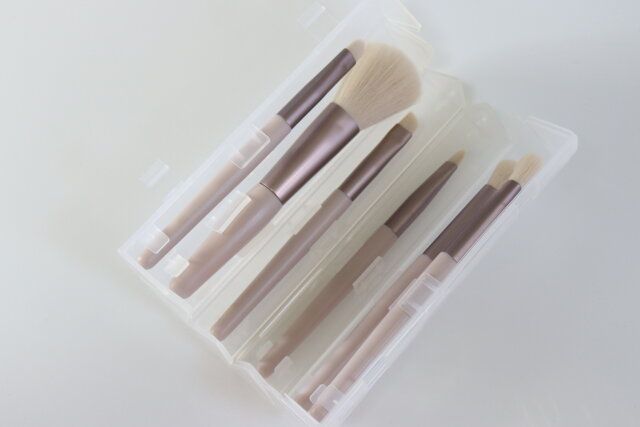 携帯用メイクブラシ（6本セット） セット内容