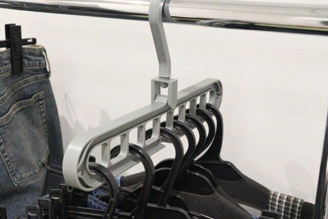 ダイソーの9ホールハンガー2