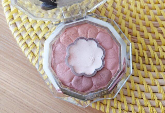 ジルスチュアート／ブルームクチュール アイズ 20 daylight zinnia