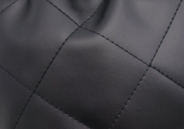 宝島社ムック付録のみるきー監修のレザー調巾着型 ショルダーバッグ4