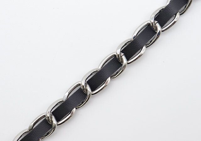 宝島社ムック付録のみるきー監修のレザー調巾着型 ショルダーバッグ5