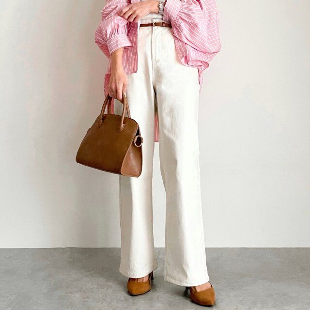 aquagarage ウエストゴムチノパン エクリュ 着用