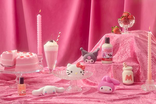 LUSH × サンリオ」夢のコラボが実現。キティちゃんのバスボム