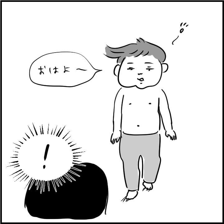 息子が上半身裸で起きてきた理由について描いた漫画のカット（TABATOVAさん提供）