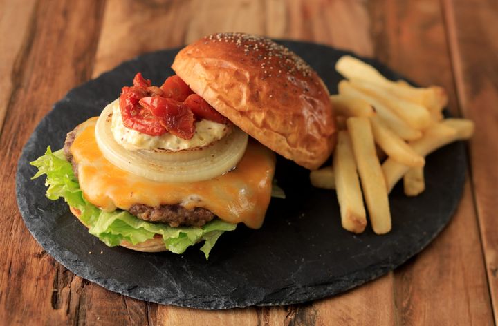 「和牛バーガー コルビージャックチーズ」