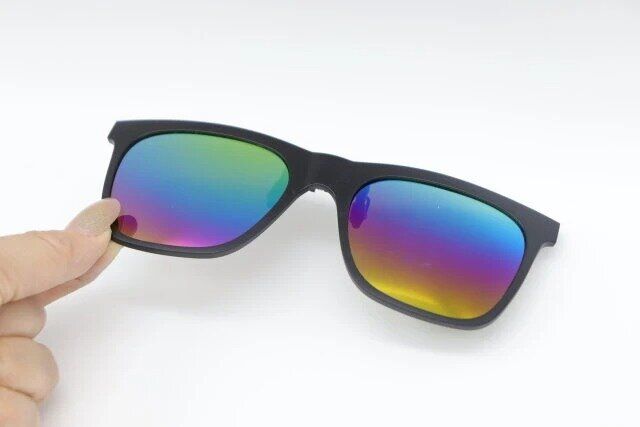 ダイソーのメガネの上からサングラス（スクエア、ミラーレンズ）1