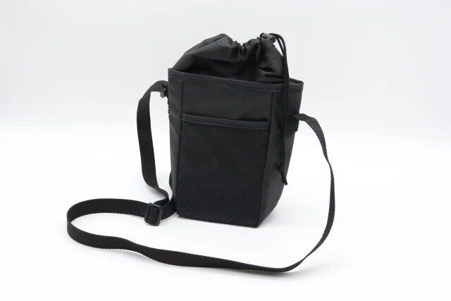 ダイソーのモバイルショルダーメッシュバッグ（ボトルホルダー機能付）1