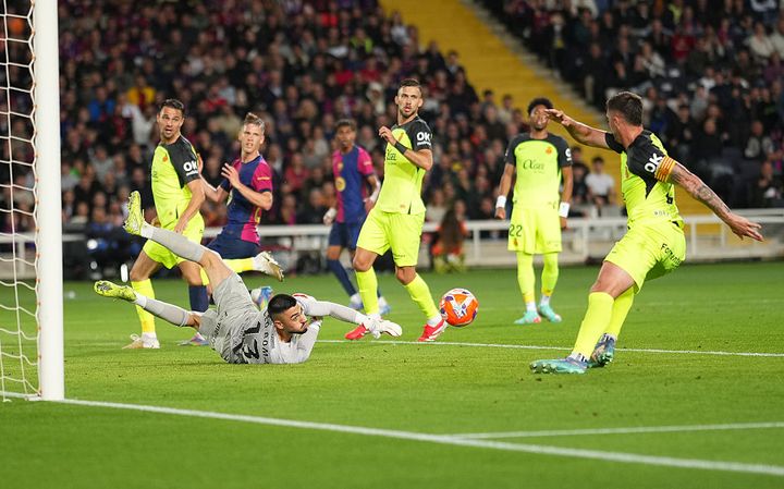 世界的強豪、日本代表所属チームにシュート40本を浴びせるも1点しか奪えず…監督の言い訳は