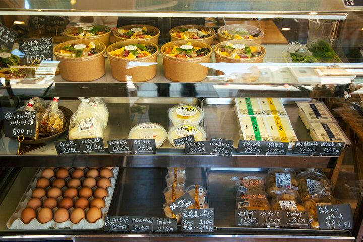 鎌倉の暮らしに少しだけ触れる♪朝採れ野菜と手づくり惣菜がそろう「ハレトキ 晴レ時々野菜」