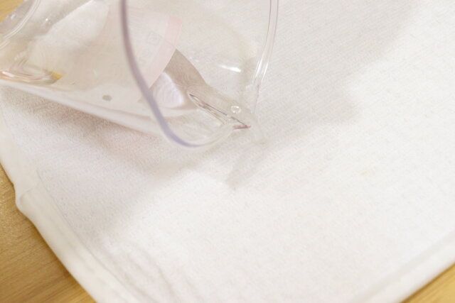 ダイソーのカルキ汚れが残らない吸水マット（抗菌防臭、無地、20cm×40cm）