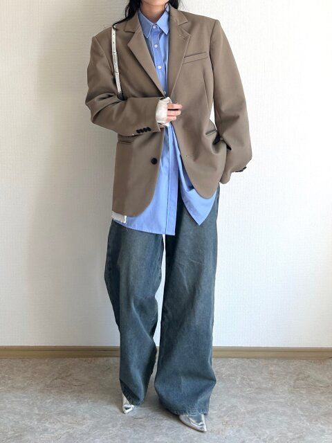 ジャケット合わせで大人顔に