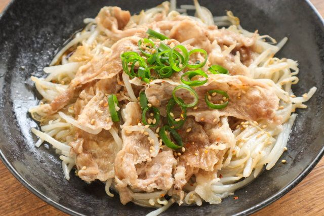 もやしと豚のチン重ね 完成