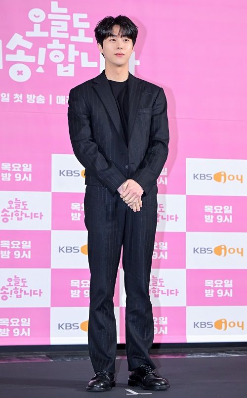 キム・ムジュン