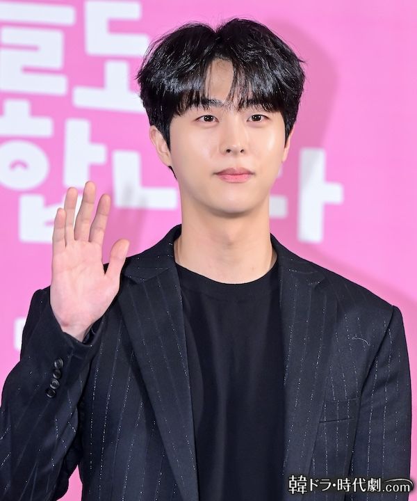 キム・ムジュン