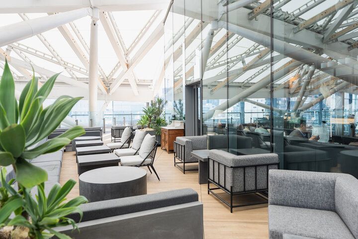 高輪ゲートウェイ駅に3店舗がグランドオープン。「MAISON CLASSIC」からシュークリーム工房やティーサロンなど