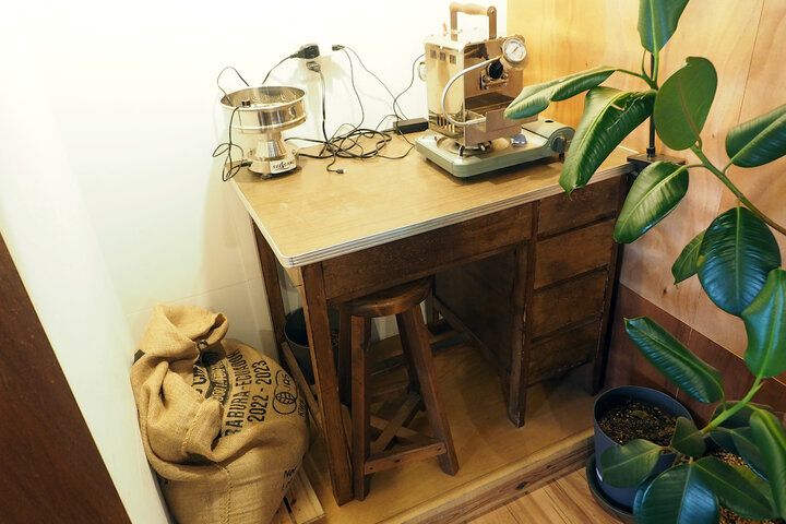 朝８時からオープン♪ 京都の城下町に佇むレトロなカフェで自家焙煎コーヒーをゆったりと／ 福知山市「Copitos de nieve」