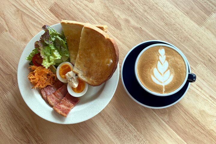 朝８時からオープン♪ 京都の城下町に佇むレトロなカフェで自家焙煎コーヒーをゆったりと／ 福知山市「Copitos de nieve」