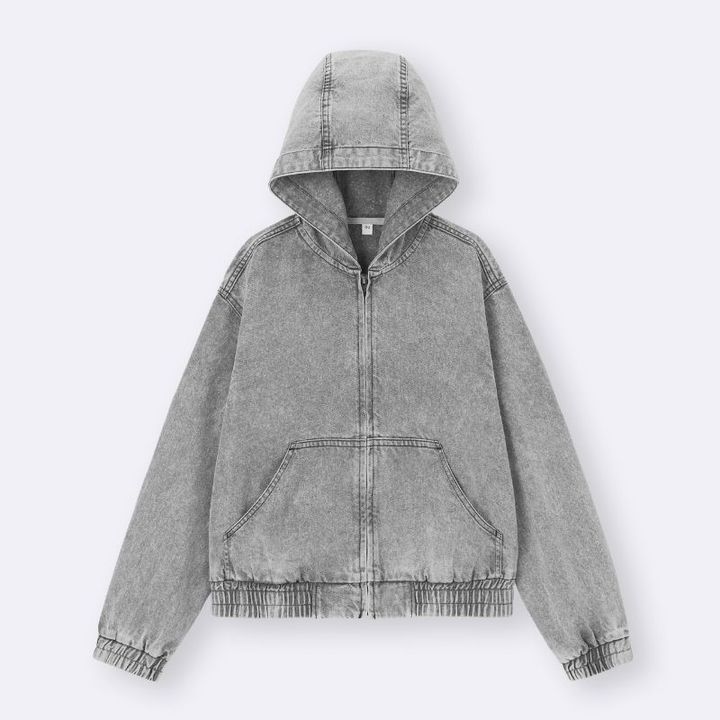 GUのデニムフーディブルゾンの置き画