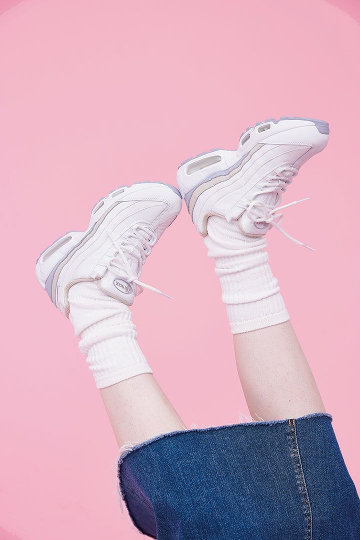 【2025】母の日にプレゼントしたい『スニーカー』7選をFUDGE編集部が厳選