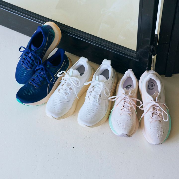 【2025】母の日にプレゼントしたい『スニーカー』7選をFUDGE編集部が厳選