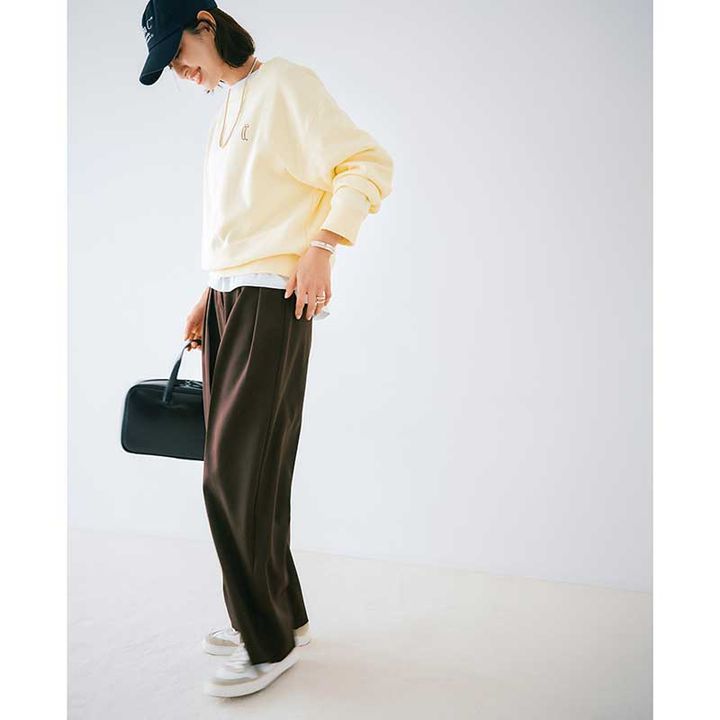 キレイめなスウェットパンツコーデ