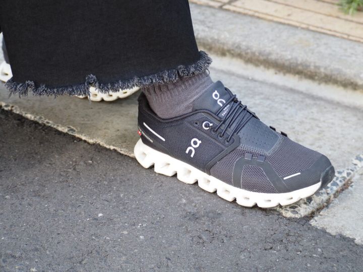 オンのスニーカー