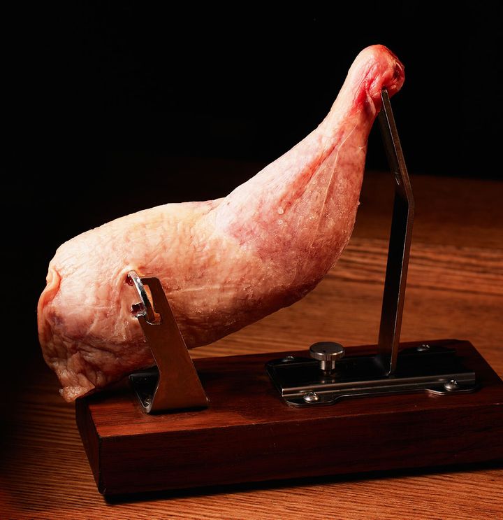 北新地『焼鳥 市松』の自家製鶏ハム