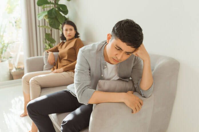 手のひらで転がされている？ プライドが高いおじさんの特徴3つ