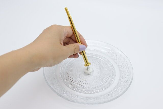 スリーピーのガラスプレート2段のドライバー不要で簡単に組み立てられる