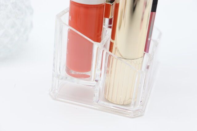 ダイソー 透明収納ケース（口紅用） 段差